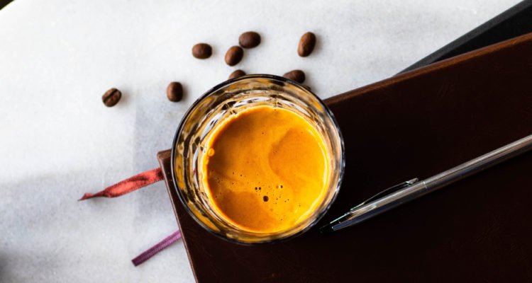 Fancy pic of mixture of honey and turmeric